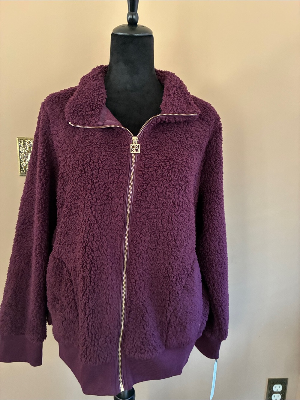 Jacket - Picture 2 of 5